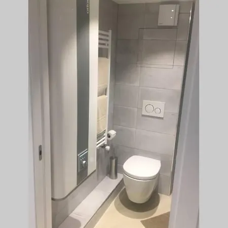 Orient Palace Grand Studio, 4p, Wifi, Centre Apartment *